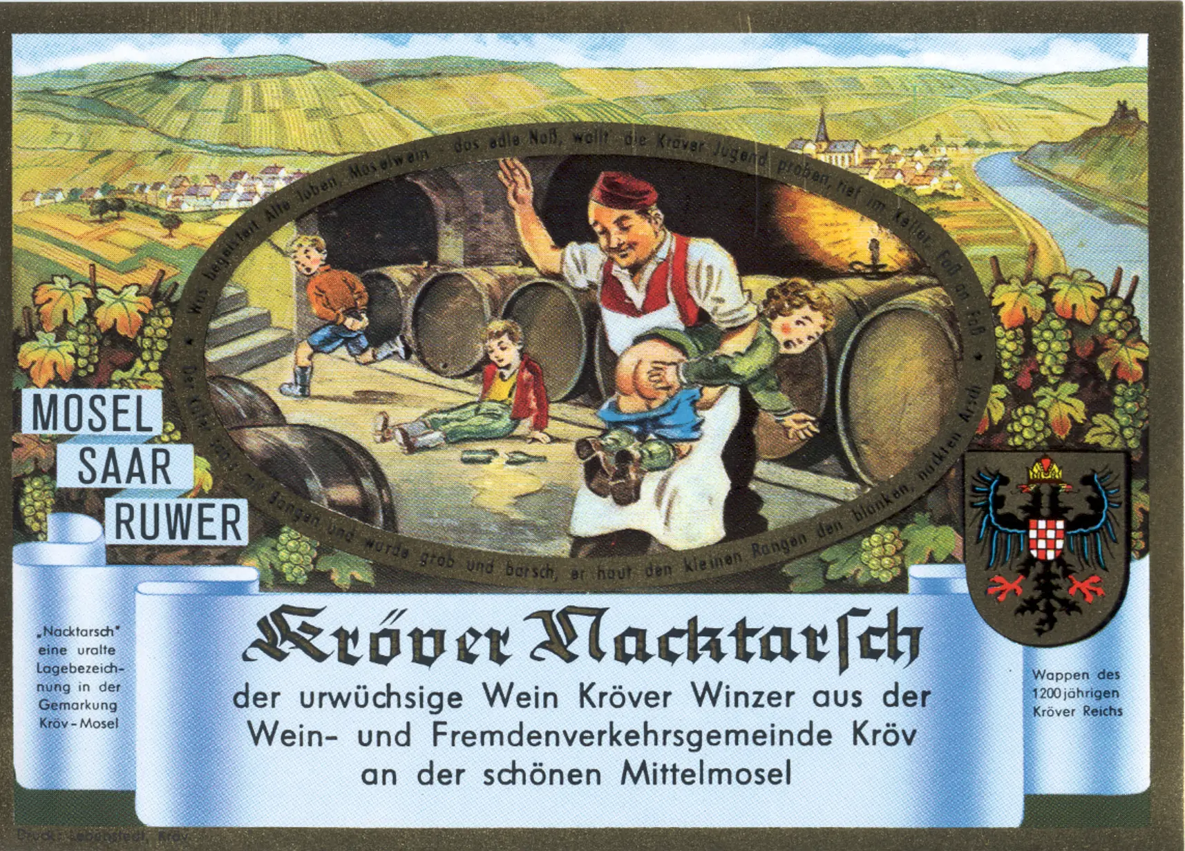 Historisches Kröver-Nacktarsch-Etikett der Druckerei Lebenstedt mit Küfer, Kindern, Weinfässern und Mosellandschaft
